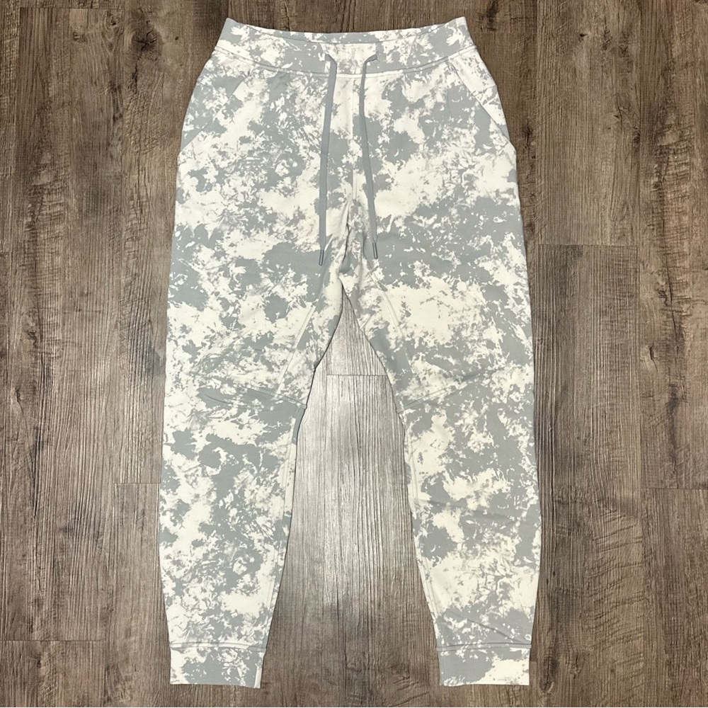 lululemon athletica Gray and White Sweatpants